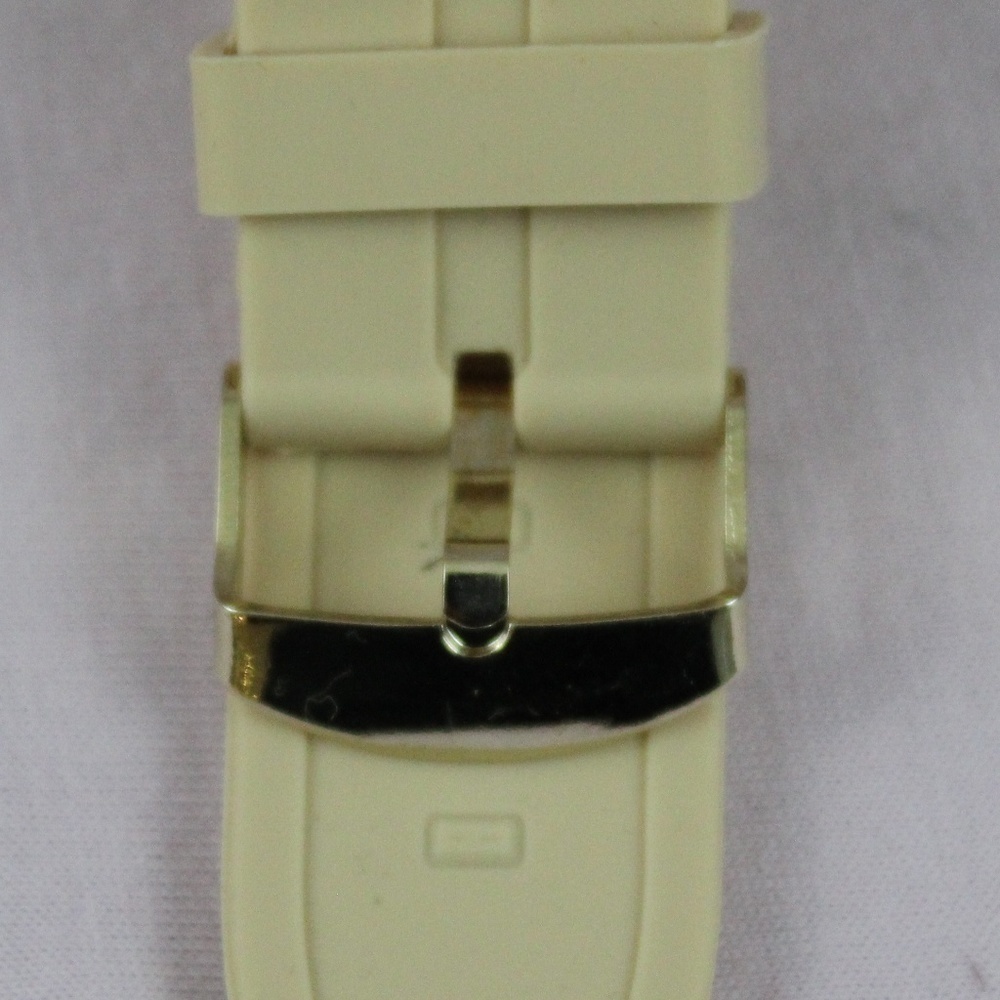 Fun Charm Watch - Picture 6 of 8